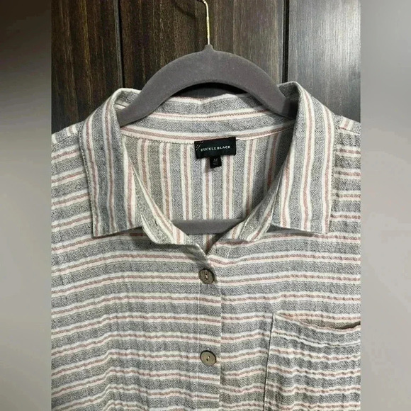 Women’s Buckle Black Striped Shirt. Size: Medium - Picture 6 of 13